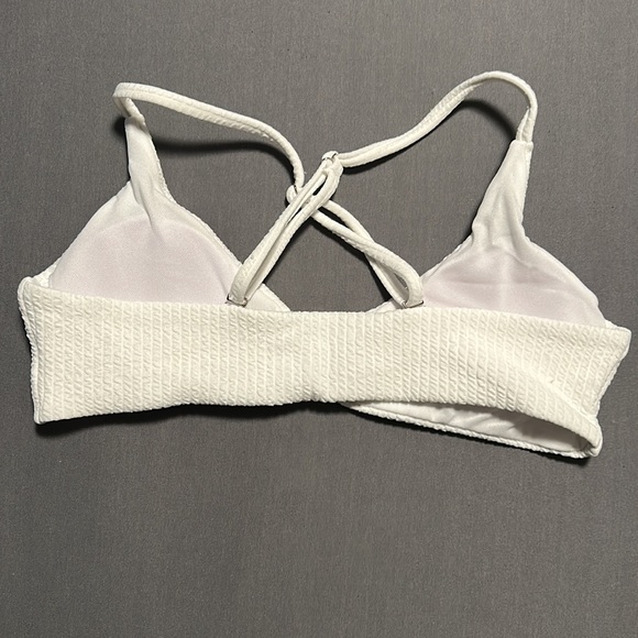 Woman’s 2 piece bathing suit - Picture 5 of 6